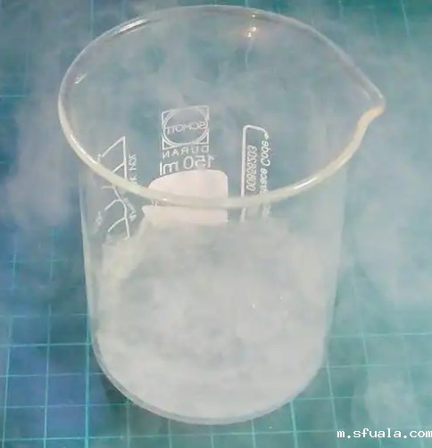 烧杯存放液氮